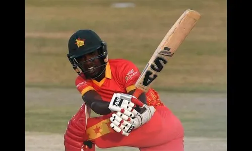 झिंबाब्वेच्या डावात मधेवेरेचे अर्धशतक