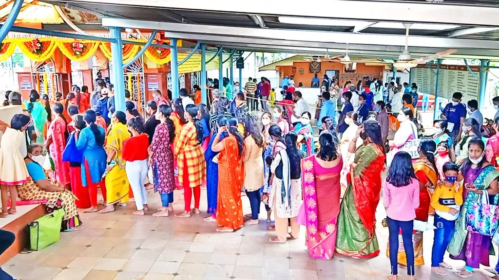 शहर परिसरात अंगारकी संकष्टी उत्साहात