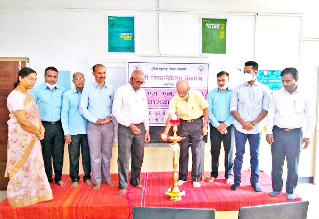 मराठी विद्यानिकेतनतर्फे दहावी व्याख्यानमालेला प्रारंभ