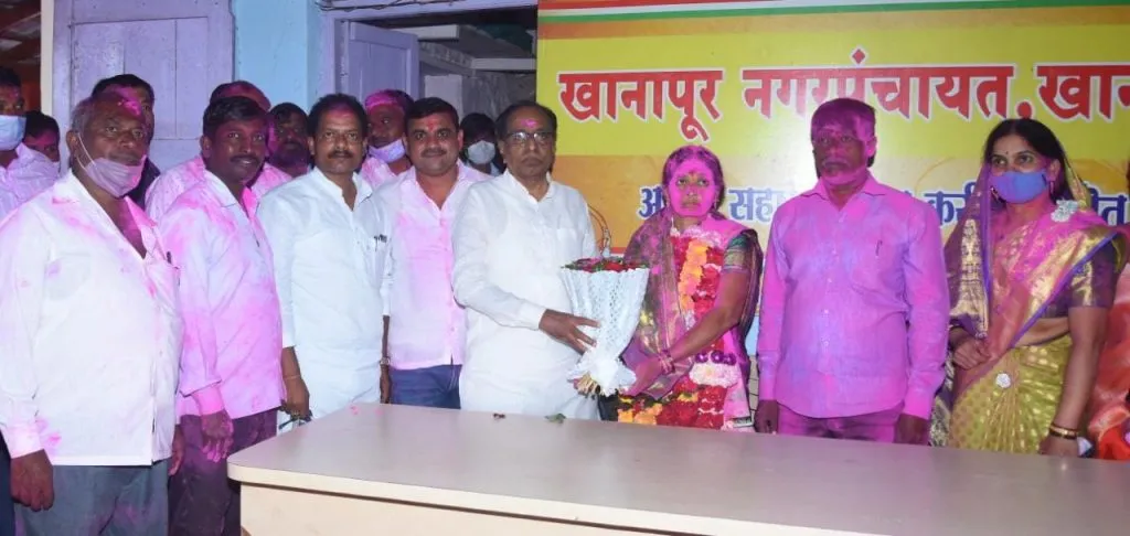 खानापूरच्या नगराध्यक्षपदी स्वाती टिंगरे बिनविरोध