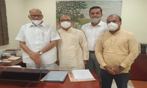 प्रवीण भोंसले यांनी घेतली राष्ट्रवादीचे अध्यक्ष शरद पवार यांची भेट