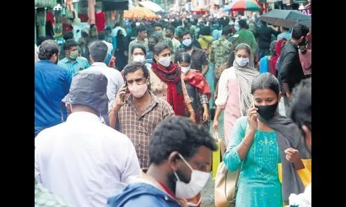 केरळ सरकारकडून लोकांच्या जीवाशी खेळ