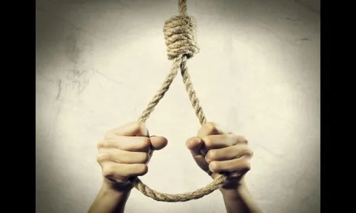 छळाला कंटाळून विवाहितेची आत्महत्या