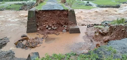 रत्नागिरी : तेरा दिवसांनंतरही दसपटी संपर्काबाहेर…