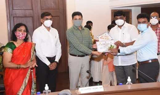 सातारा जिल्हा परिषद महाआवास अभियानाच्या पुरस्काराने सन्मानित
