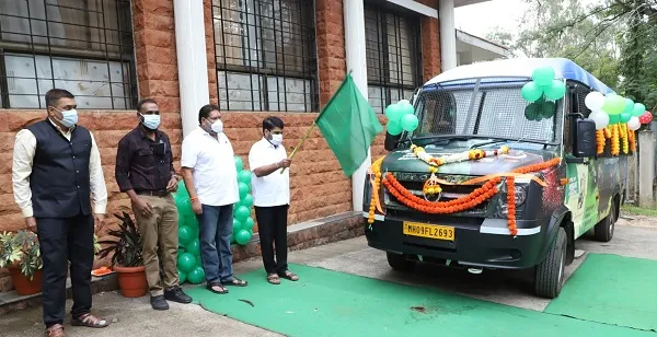 ‘जंगल बस सफारी’ने अभयारण्यातील पर्यटनाला चालना मिळेल : पालकमंत्री