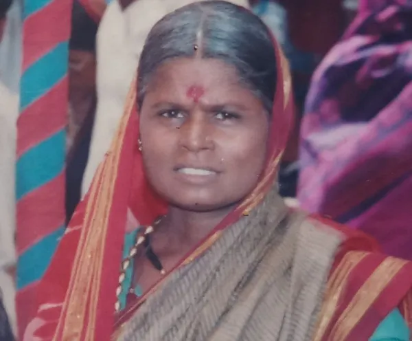 विषारी घोणसच्या दंशाने उपचारापुर्वीच महिलेचा मृत्यू