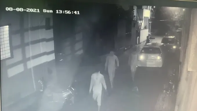 वाईत घरफोडी करणारी टोळी सीसीटीव्हीत कैद