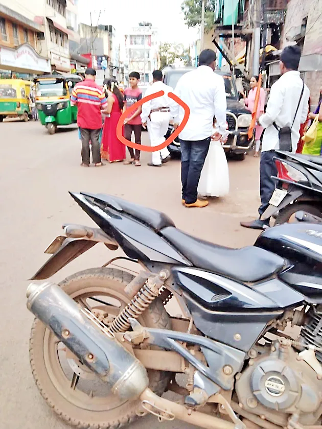 कंबरेला बांधलेली रिव्हॉल्वर ठरली अडचणीची