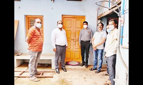 अनधिकृत क्लिनिक-लॅबोरेटरीला ठोकले टाळे