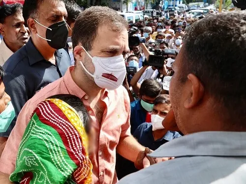 दिल्ली बलात्कार प्रकरण : न्याय मिळेपर्यंत तुमच्यासोबत असेन – राहुल गांधी