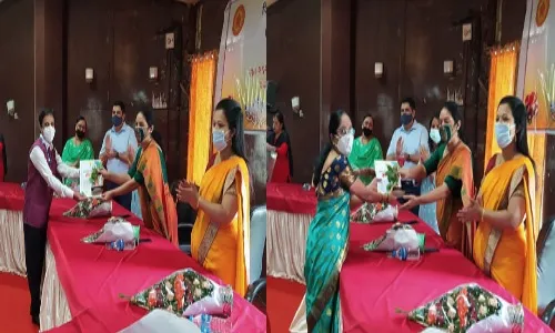 संजय गवस, दीप्ती धालवलकर यांचा जिल्हाधिकाऱ्यांकडून सन्मान