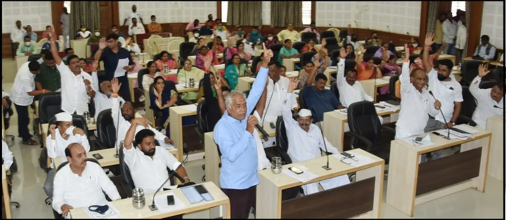 रिक्त पदांवरून गोंधळ, प्रतिनियुक्त्या होणार रद्द