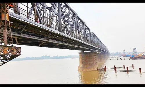 रशिया-चीनदरम्यानचा पहिला नदीवरचा रेल्वे पूल झाला खुला