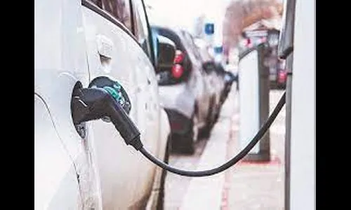इलेक्ट्रिक वाहनांच्या नोंदणी शुल्कात सवलत
