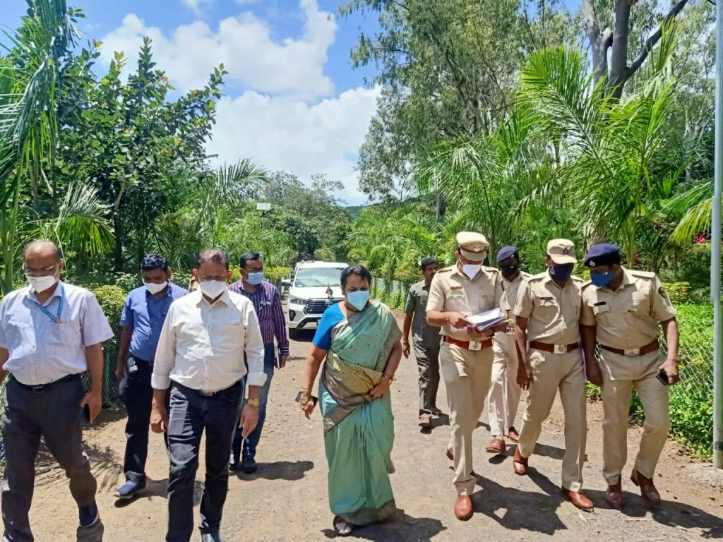 पुणे वन विभागाच्या अखत्यारीतील उद्याने सर्वांसाठी खुली करा : निलम गोऱ्हे