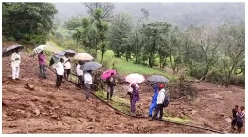 सातारा : भारतीय भुगर्भ शास्त्रज्ञांनी केली महाबळेश्वरातील भुस्खलनाची पाहणी