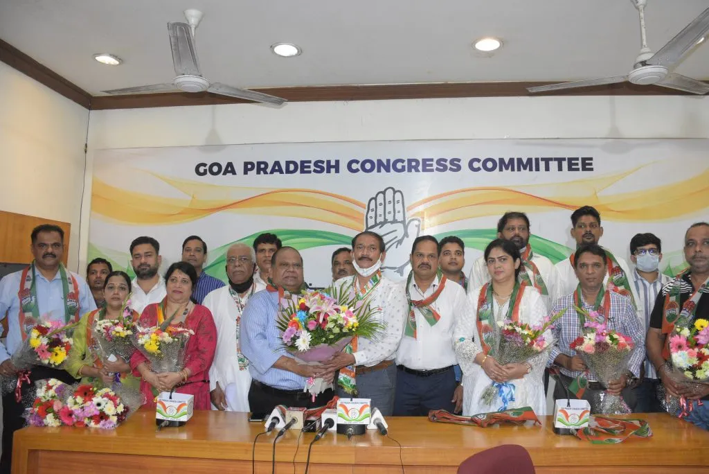 टोनी, दया, करिशेट्टी काँग्रेसमध्ये