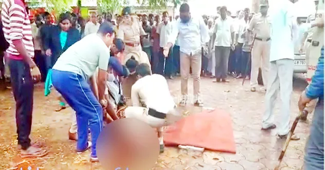 माजी सैनिकाचा पत्नीवर कोयत्याने हल्ला