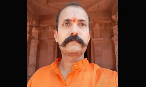 कापराच्या जाहिरातीत प्रभु रामचंद्रांची मस्करी