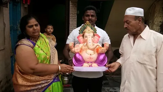 ईश्वर अल्ला तेरो नाम…