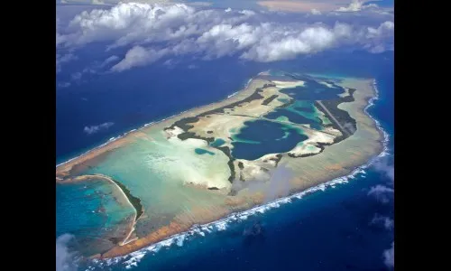 कहाणी एका शापित बेटाची