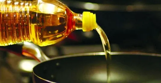 खाद्यतेल होणार स्वस्त, सरकारकडून पामतेलावरील आयात शुल्कात मोठी कपात