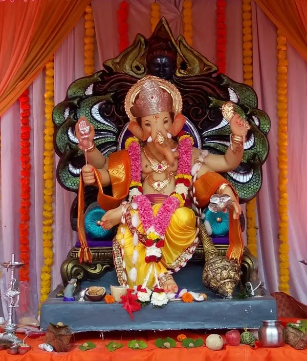 नागावच्या ‘हनुमान’ची पूरग्रस्तांना ‘संजीवनी’!