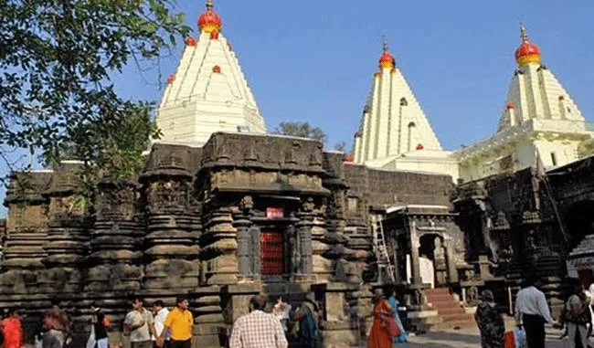 अंबाबाई मंदिरात कट्यार नेणाऱ्यास अटक