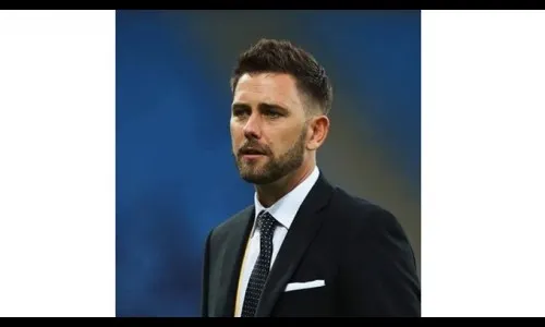 लोबेरा यांचा प्रशिक्षकपदावरून पायउतार