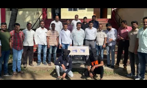 बेकायदा पिस्टलसह कराड तालुक्यातील दोघे जेरबंद