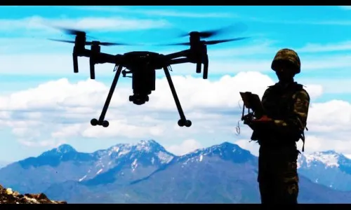 हल्लेखोरांवर ड्रोनद्वारे नजर