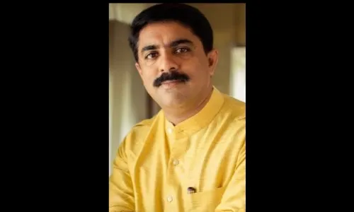 शॅक व्यवसाय करणाऱयांना त्रास देणे थांबवा -सरदेसाई