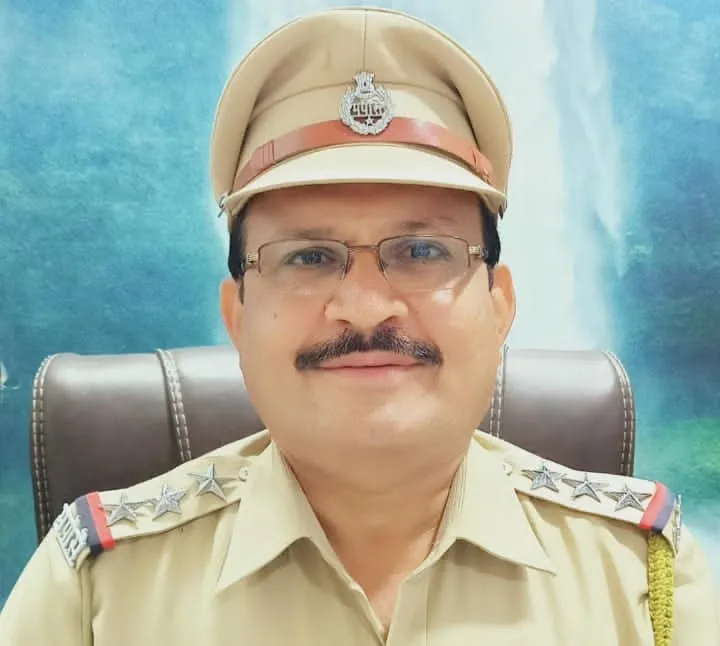 कामावर हजर होणाऱ्या एसटी कर्मचाऱ्यांना अडवू नका; अन्यथा…