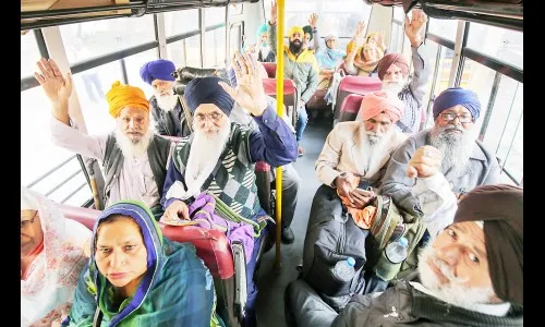 किर्तारपूर मार्ग खुला, पहिल्या जथ्थ्याचे दर्शन