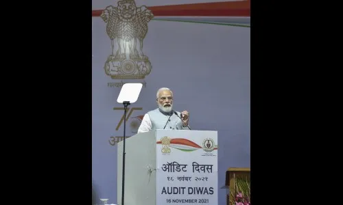 मिनिमम गव्हर्नमेंट-मॅक्सिसम गव्हर्नसवर भर