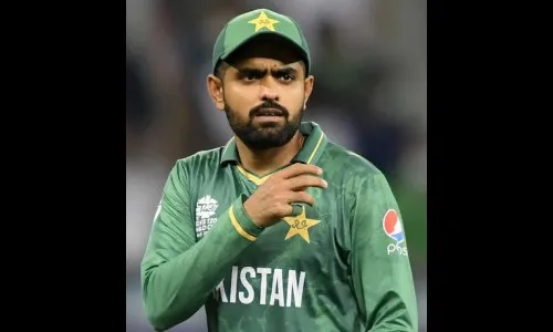 टी-20 फलंदाजांच्या मानांकन यादीत बाबर आझम अग्रस्थानी