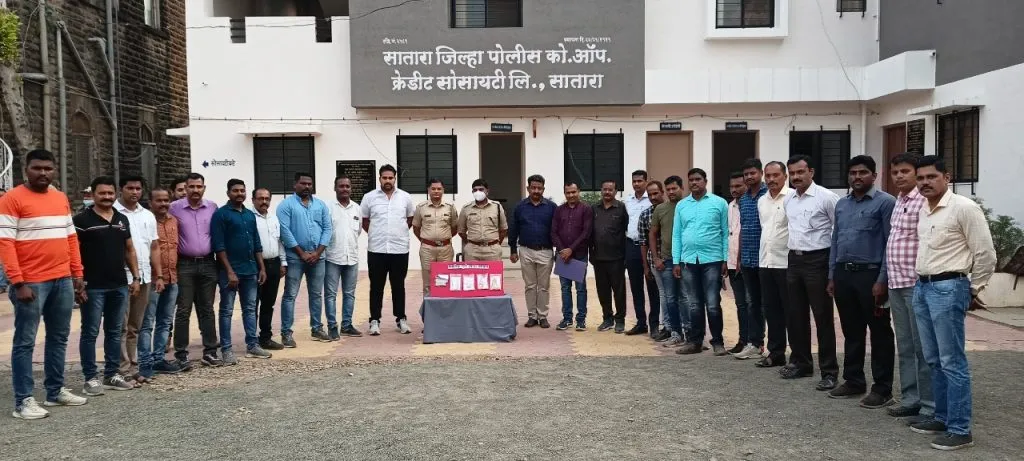 चेन स्नॅचिंग प्रकरणी दोन जण अटकेत