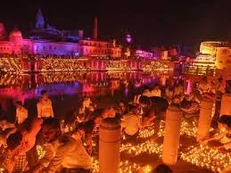 लक्षावधी दिव्यांनी उजळून निघाली रामनगरी