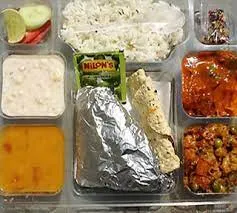 रेल्वेतील केटरिंग सेवा 27 डिसेंबरपासून पूर्ववत
