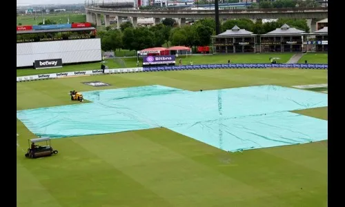 दुसऱ्या दिवसाचा खेळ पावसामुळे रद्द