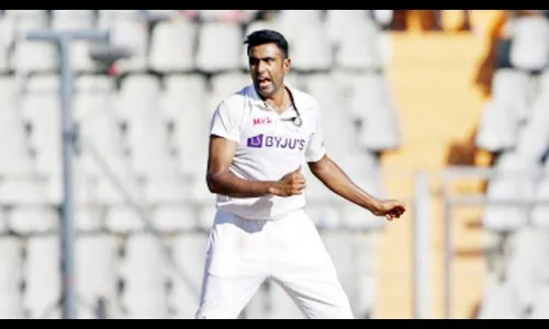 अश्विन सर्वोत्तम कसोटीपटू पुरस्काराच्या शर्यतीत