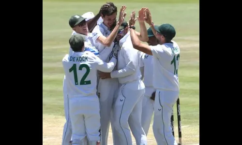 भारताचे दक्षिण आफ्रिकेला 305 धावांचे आव्हान