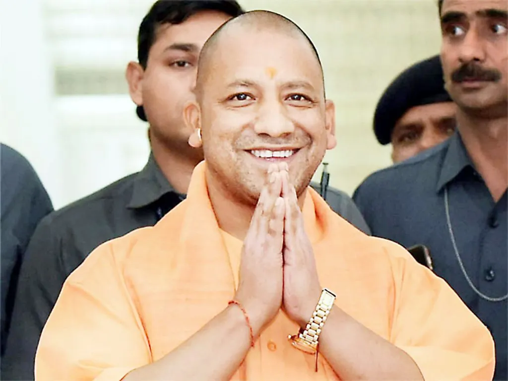 योगी आदित्यनाथ यांनी विधानसभा निवडणूक लढण्याचे दिले संकेत