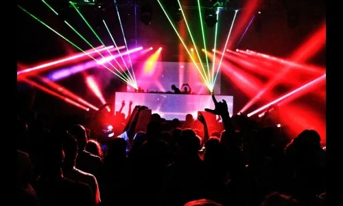 फ्रान्समधील नाइट क्लब बंद राहणार