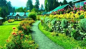 काश्मीरमधील गुलमर्गमध्ये पर्यटकांची गर्दी