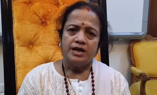 जीवे मारण्याच्या धमकीविषयी बोलताना महापौर किशोरी पेडणेकरांच्या डोळ्यात अश्रू