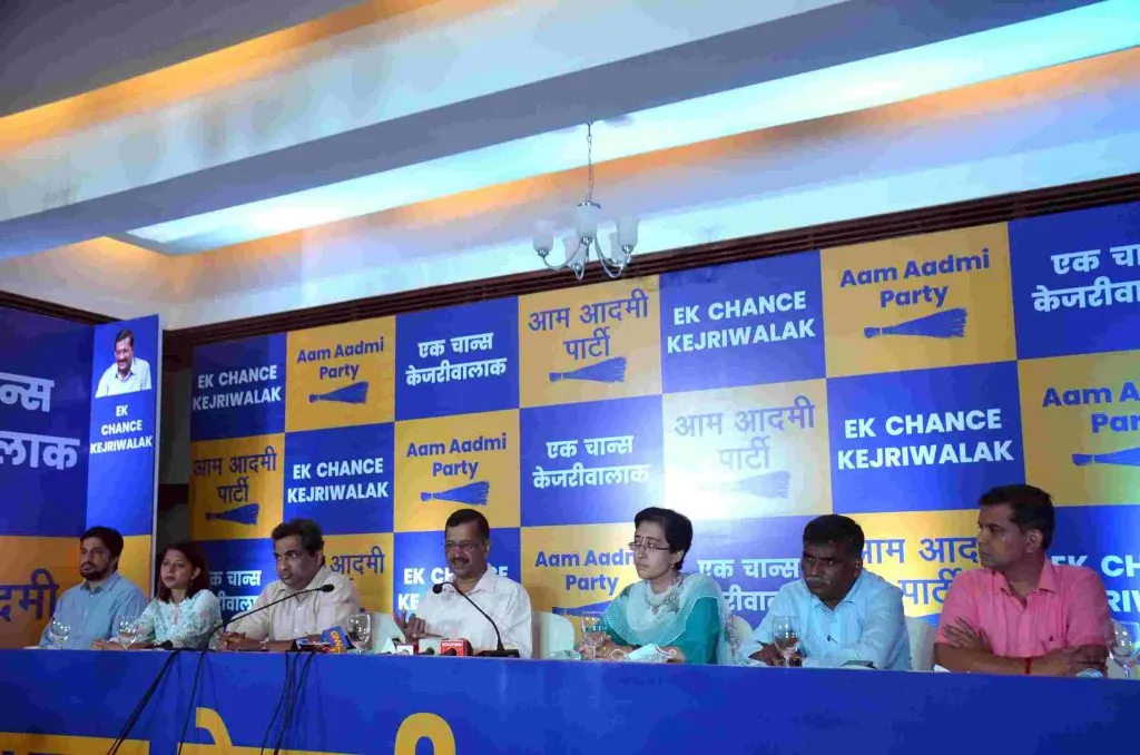 सत्ता मिळाल्यास स्वस्त दरात पेट्रोल