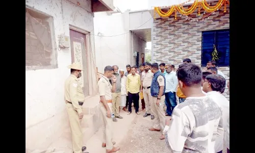 बंद घरे लक्ष्य, सात लाखाचा ऐवज लंपास