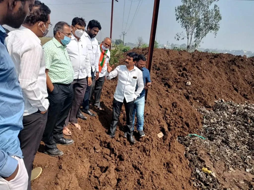 भाजपकडून महानगरपालिकेतील कचरा घोटाळ्य़ाचा भांडफोड